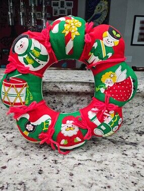 Homemade Reversible Fabric Puff Holiday Christmas Wreath 12"